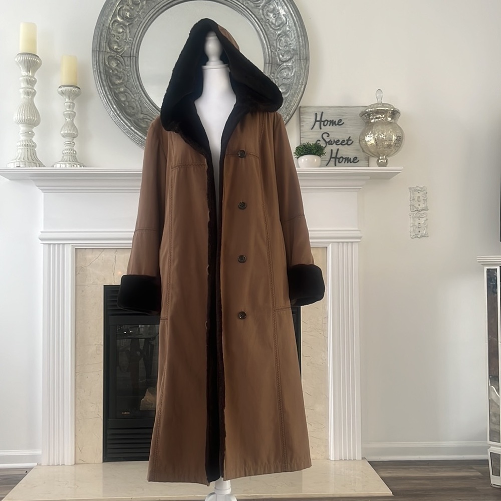 Vintage Utex Long Brown faux suede Coat lined Faux Fur    Size M petite